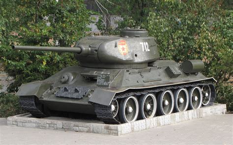 The Soviet T-34 Tank Ran Hitler Over in World War II | The National ...