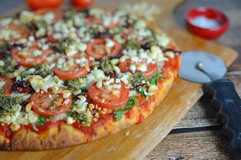 Tomato Pesto Pizza - Savory Experiments