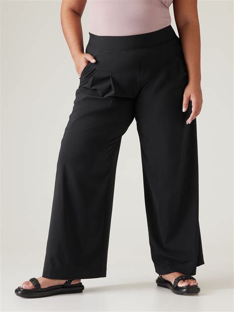 Brooklyn Heights Wide Leg Pant | Athleta