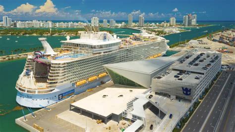 Royal Caribbean Advises Guests on Parking Issues at Florida Port
