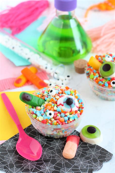 Easy Halloween Desserts Using Candy Eyes - Giggles Galore