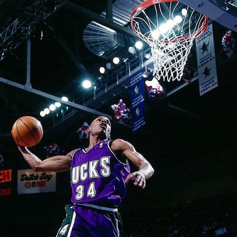 Ray Allen with the vicious flashback dunk in GM1 | Top 10 Ray Allen Dunks | Ray allen, Milwaukee ...