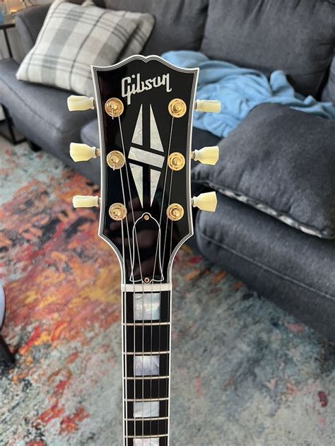 Gibson Custom Headstock | Music gear, Electric guitar, Music instruments