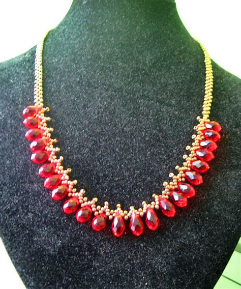 Free pattern for necklace Silva - Beads Magic