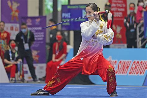 Wong delivers Philippine’s lone gold in wushu taijijian - BusinessWorld ...