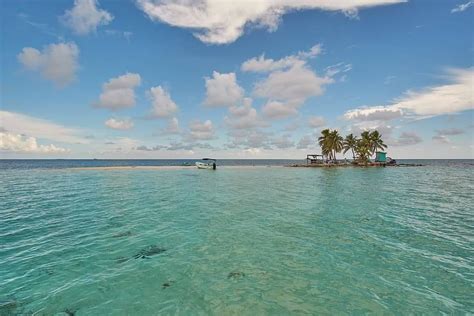 10 Most Beautiful Beaches In Belize For Your Next Caribbean Vacation ...