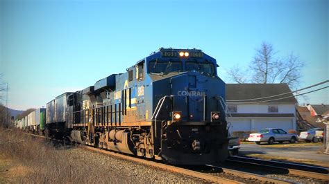 NS 8098 'Conrail' Heritage Unit leading 28X - YouTube