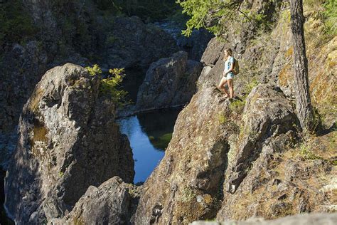 Sooke to Port Renfrew Tourism Association