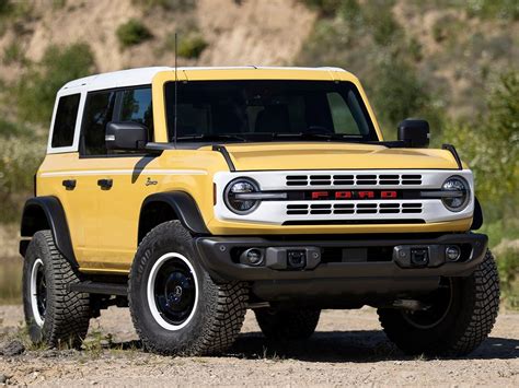 Ford releases the first all-new 2020 Bronco teaser ? It's gonna have two (or four) doors ...