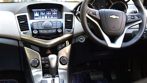 Chevrolet Cruze 2016 LTZ Interior Car Photos - Overdrive