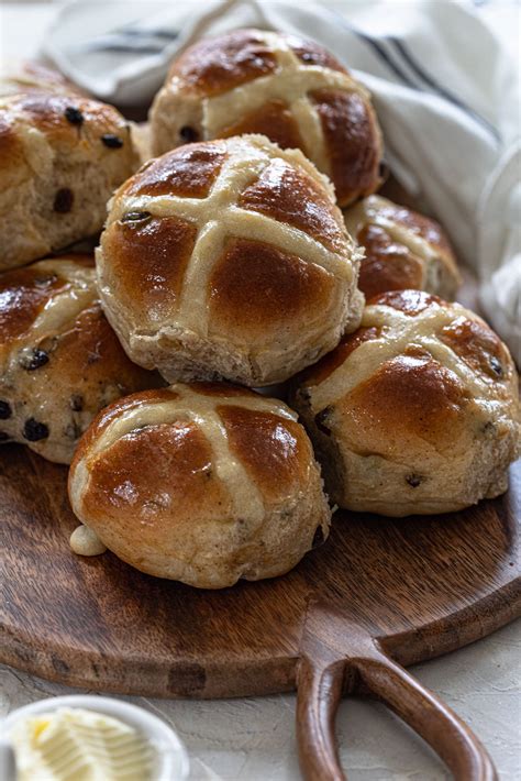 Hot Cross Buns Recipe (So fluffy!) - Olivia's Cuisine