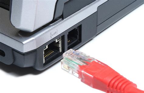 How do I Wire an Ethernet Cable? (with pictures)