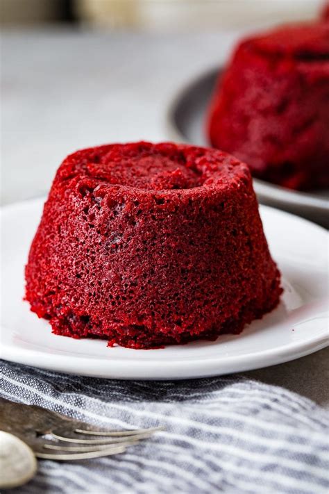 Cookies and Cream Red Velvet Molten Lava Cakes [+ Video] - Oh Sweet Basil