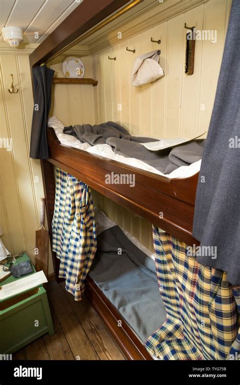 Bunk bed ship hi-res stock photography and images - Alamy