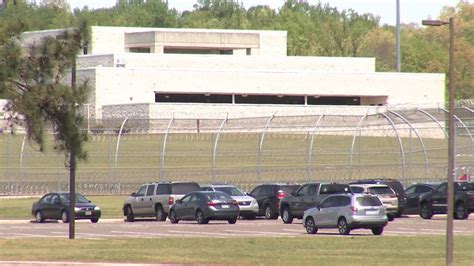 Inmate dies at Butner prison, officials say | CBS 17