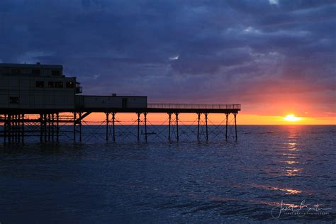 Janet Baxter Photography | Sunset, Aberystwyth pier