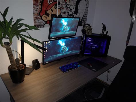 First ultrawide stacked monitor setup and I love it | Pc gaming setup, Computer desk setup ...