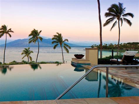 10 Most Popular Honeymoon Resorts in Hawaii - Photos - Condé Nast Traveler