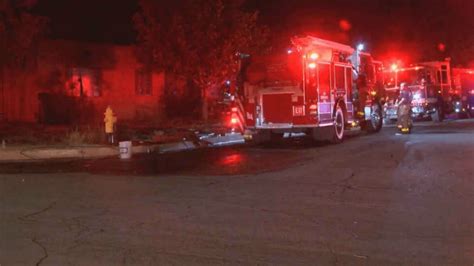 Albuquerque Fire Rescue extinguishes fire at duplex | KRQE News 13