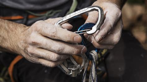 Uses for a carabiner: meet the mainstay of rock climbing gear | Advnture