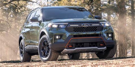 2023 Ford Explorer Review, Pricing, and Specs