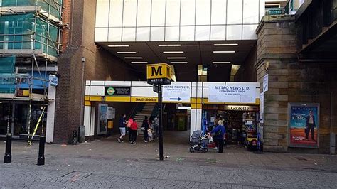 South Shields Tyne and Wear Metro closes after 39 years - BBC News