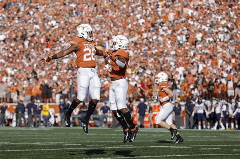 Texas Football: Longhorns shouldn’t fall far in second CFB Playoff Rankings