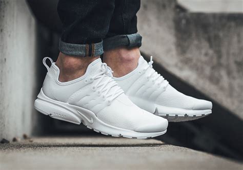 Nike Air Presto White Leather 878071-101 | SneakerNews.com