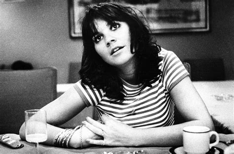 Best Linda Ronstadt Songs: 15 Chart Hits