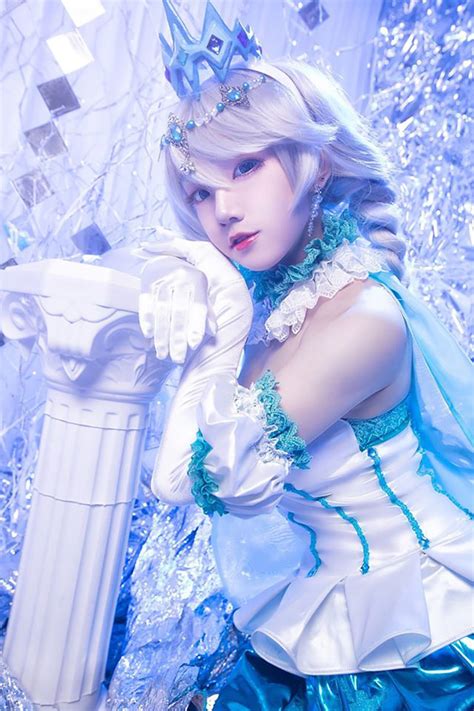 Cùng chiêm ngưỡng bộ cosplay cực chất của nhân vật Kiana Kaslana trong ...