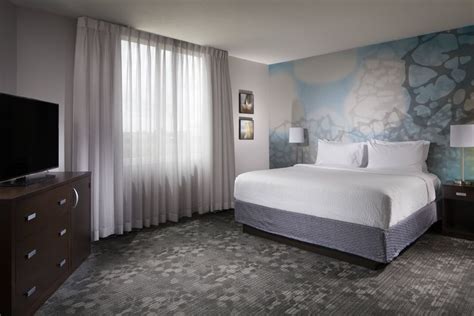 Courtyard Miami Dadeland King Suite #Rooms, #Suite, #holidays, | Nashville hotels downtown ...