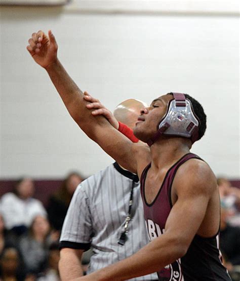 Kolby Smith collects 100th career win as Sabis wrestling beats ...