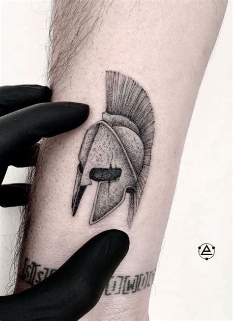 Spartan Helmet Tattoo | InkStyleMag