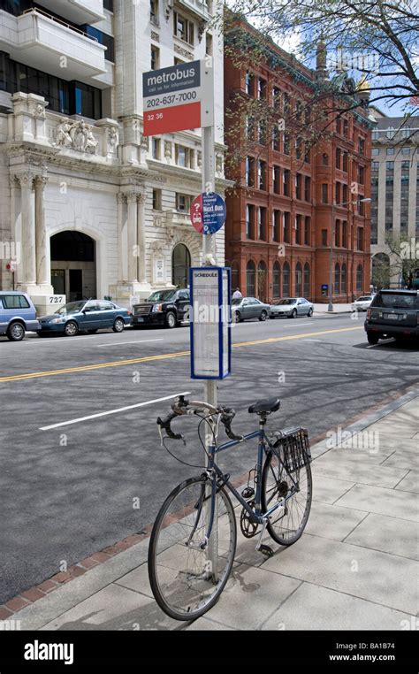 Metro sign in Washington DC, America Stock Photo - Alamy