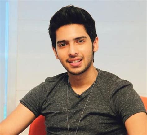 Armaan Malik Age, Girlfriend, Wife, Family, Biography & More ...