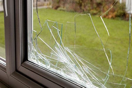 Broken Window Repair in Corona, CA