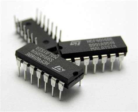 Basic Electronic Components Used in Circuits