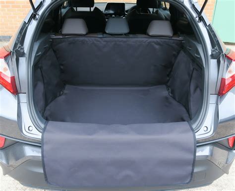 Skoda Karoq (Lowered Floor - With VarioFlex Backseats) 2017 - Onwards ...