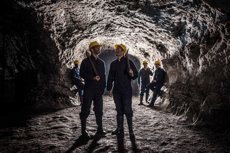 Mining engineering graduates a shrinking pool – Monash Lens