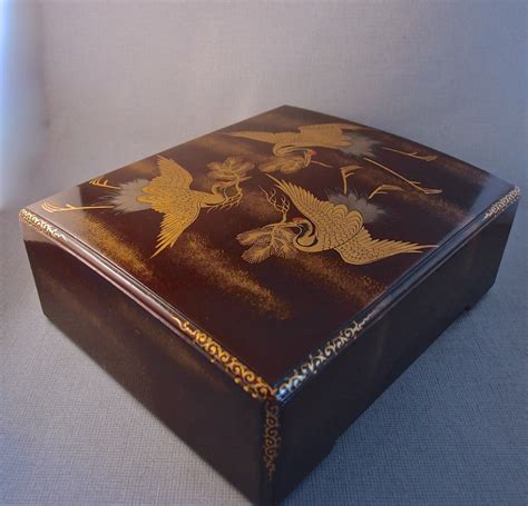 Meiji Period Japanese Lacquer Box (provenance) | 772101 | Sellingantiques.co.uk