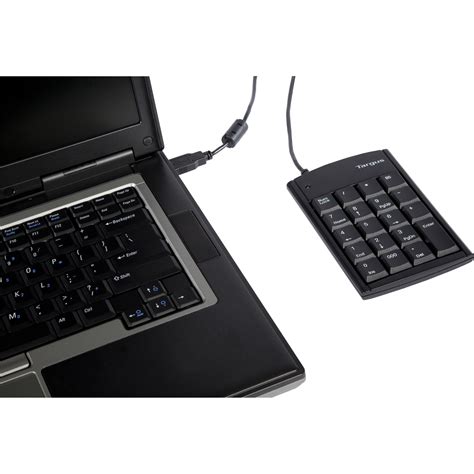 Numeric Keypad with USB Hub - PAUK10U - Black: Keyboards: Targus