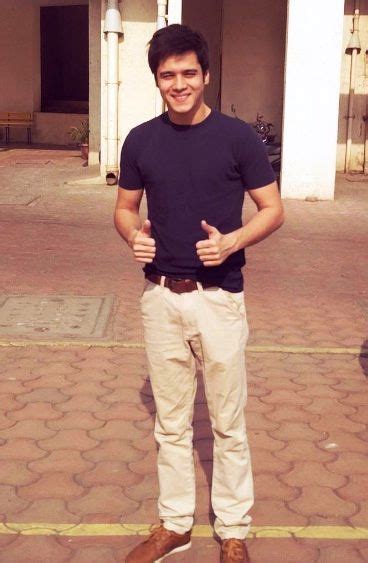 Anshuman Malhotra Age, Height, Girlfriend, Family, Biography & More » StarsUnfolded