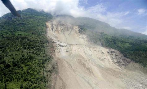 Nepal Landslides poses a new threat! - thediplomaticaffairs.com