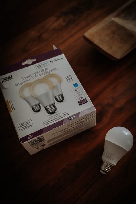 The Smart Light Bulbs I'm Obsessed With