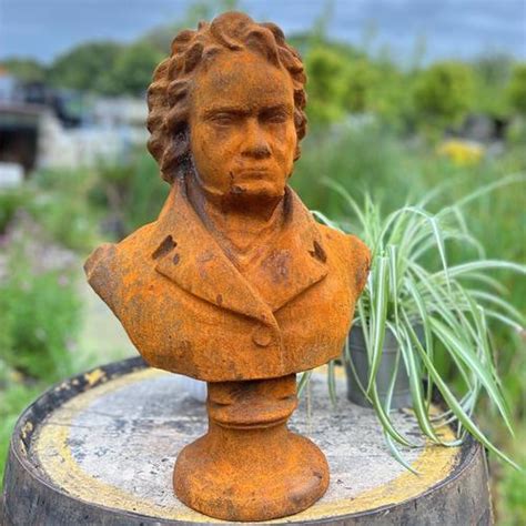 Cast Iron Beethoven Statue - Round Wood of Mayfield