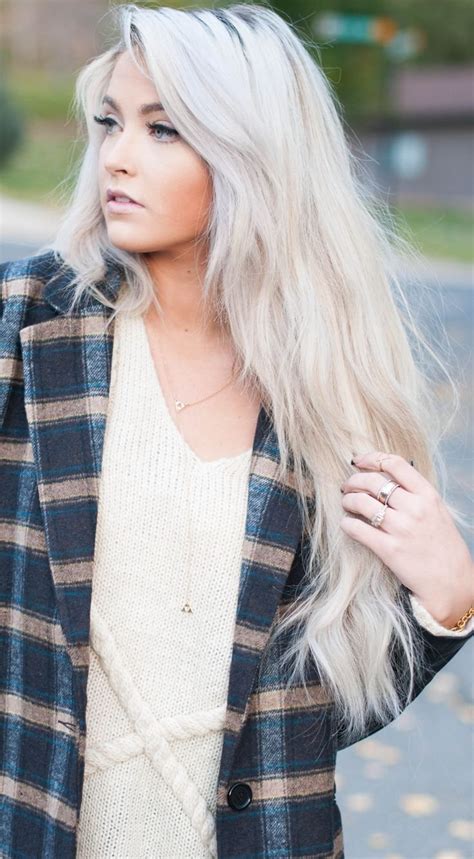 30 Trendy and Beautiful Long Blonde Hairstyles