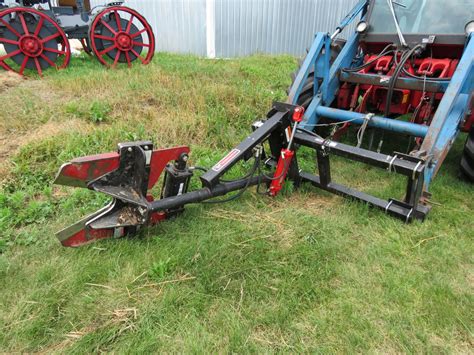 Lot 97C – Versatile 256 Bi-Directional Tractor with Bucket-WORK SAVER TREE SHEAR NOT NOT ...