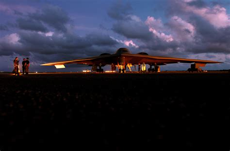 File:B-2 Spirit 050413-F-1740G-001a.jpg - Wikimedia Commons