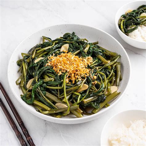 Rau Muống (Stir Fried Water Spinach) | Savory Sweet Spoon