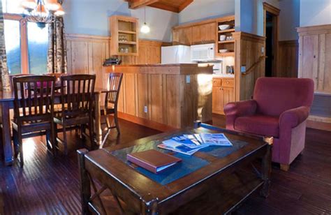 Tamarack Lodge (Mammoth Lakes, CA) - Resort Reviews - ResortsandLodges.com